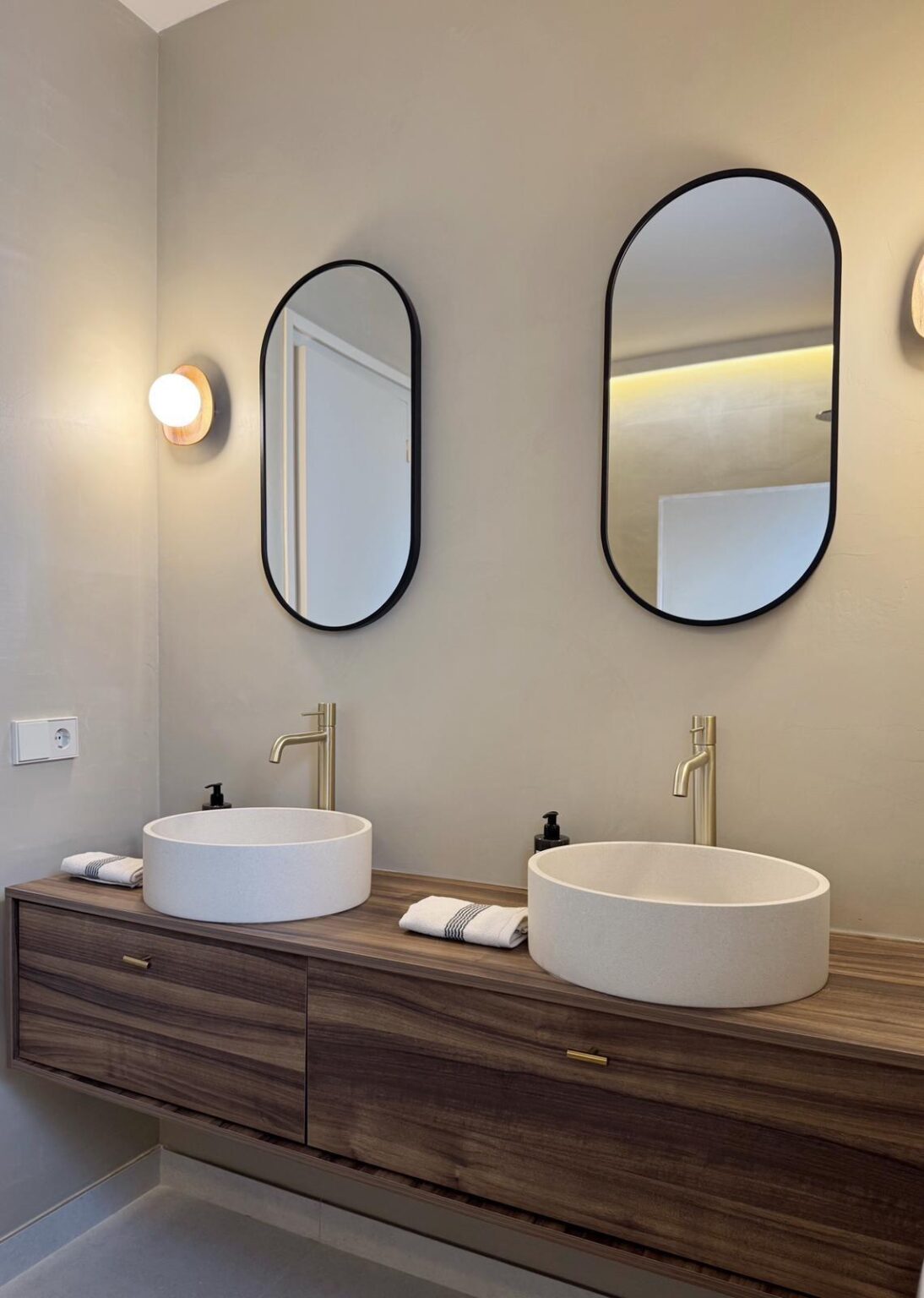 PHOTO-2025-11-10-10-09-28_5