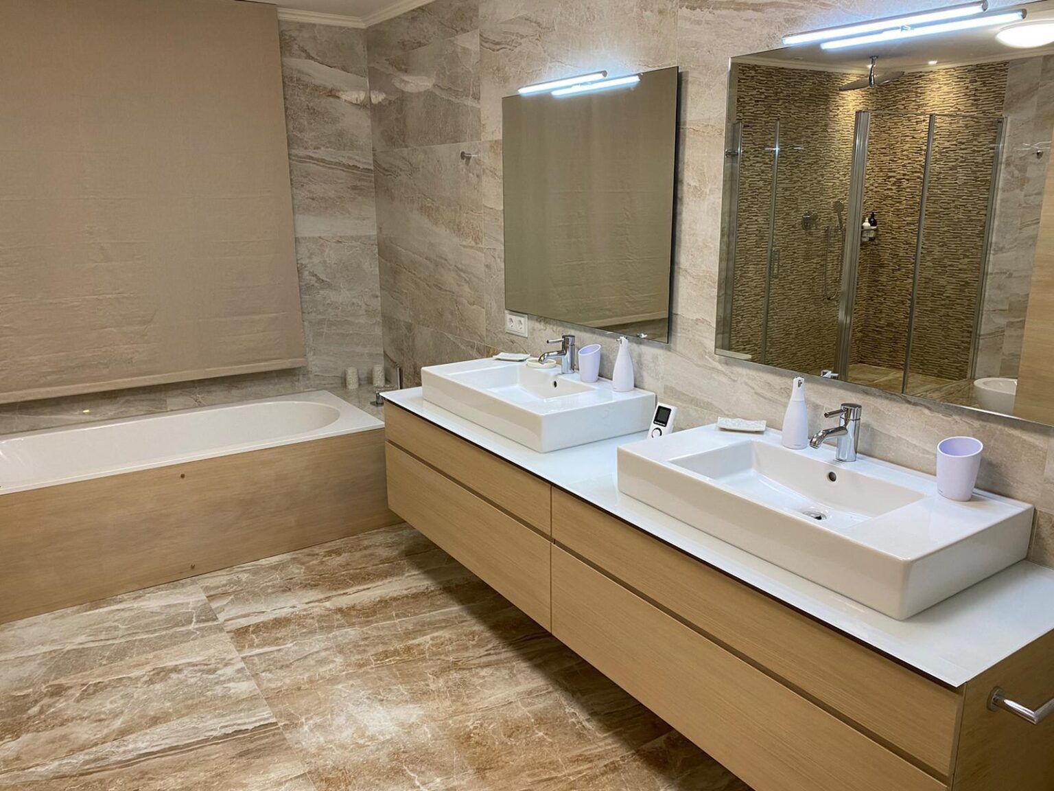 64c3e89f-76e7-4b4b-86ec-4d54be81dda5